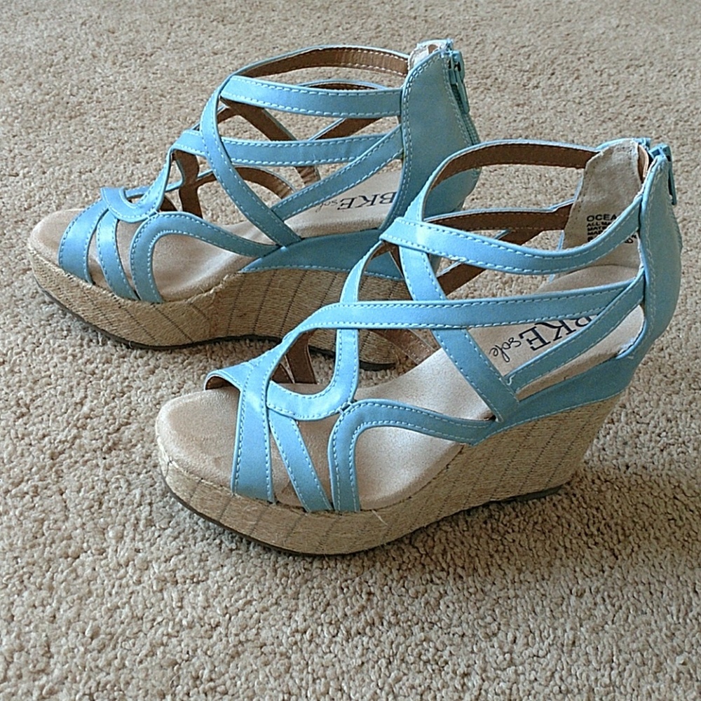 BKE Sole wedge sandals